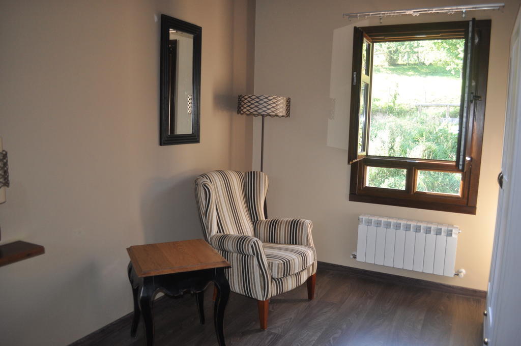 La Casona De Palu Guest House Пола де Лавиана Стая снимка