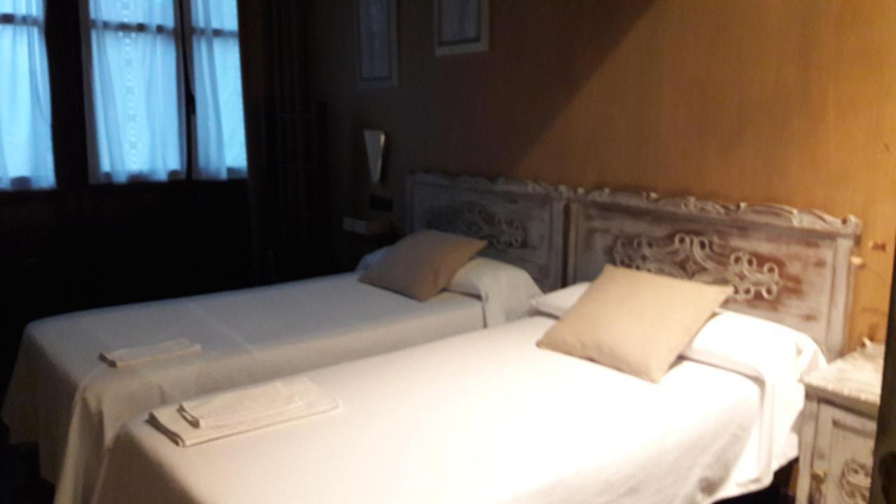 La Casona De Palu Guest House Пола де Лавиана Екстериор снимка